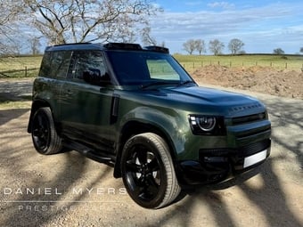 Land Rover Defender 90 2026