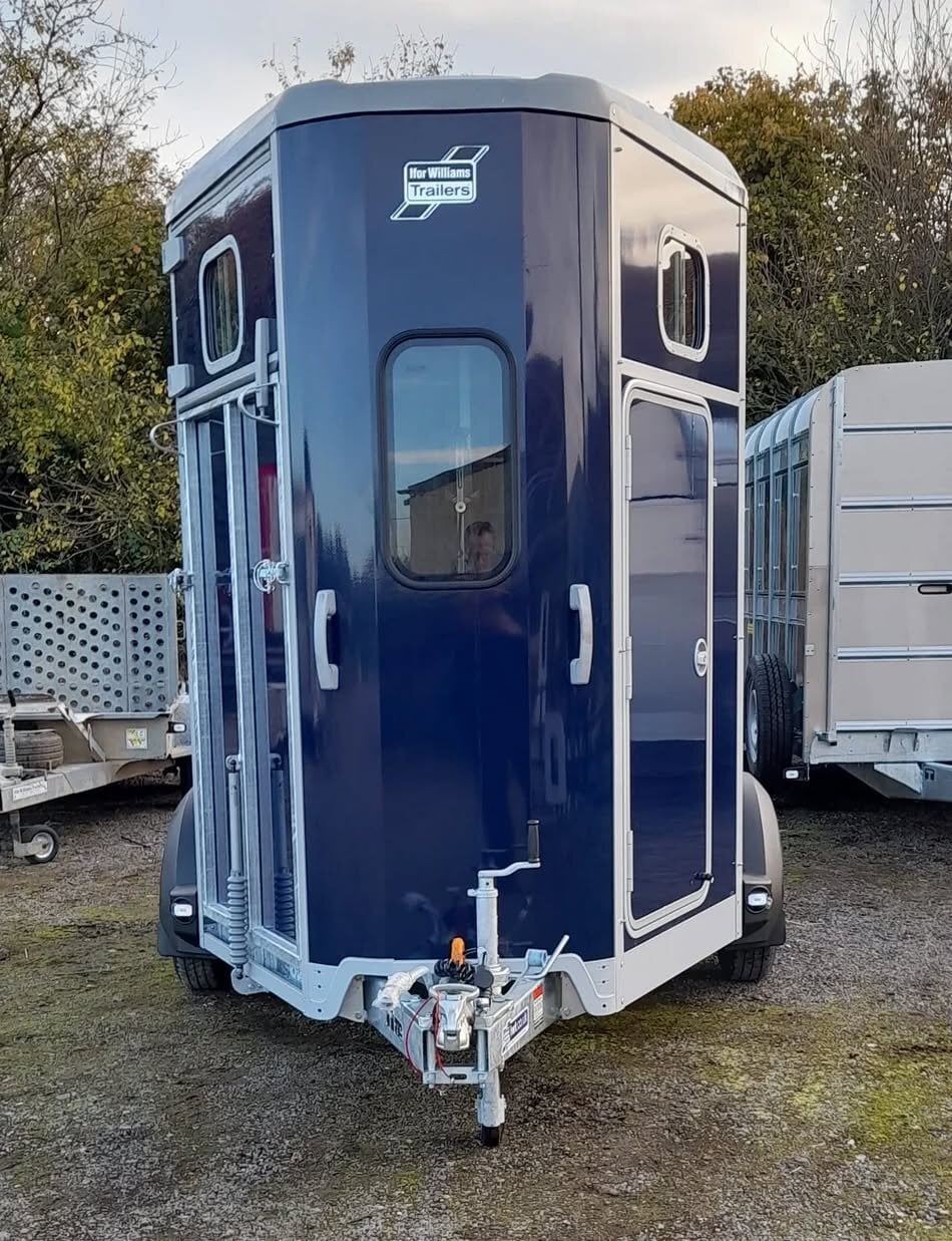 [ berth ]Ifor Williams HB506