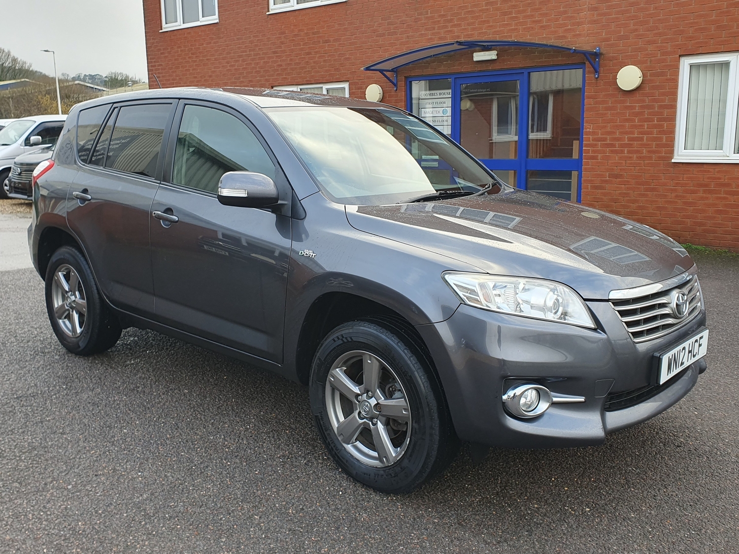 [ berth ]Toyota RAV4