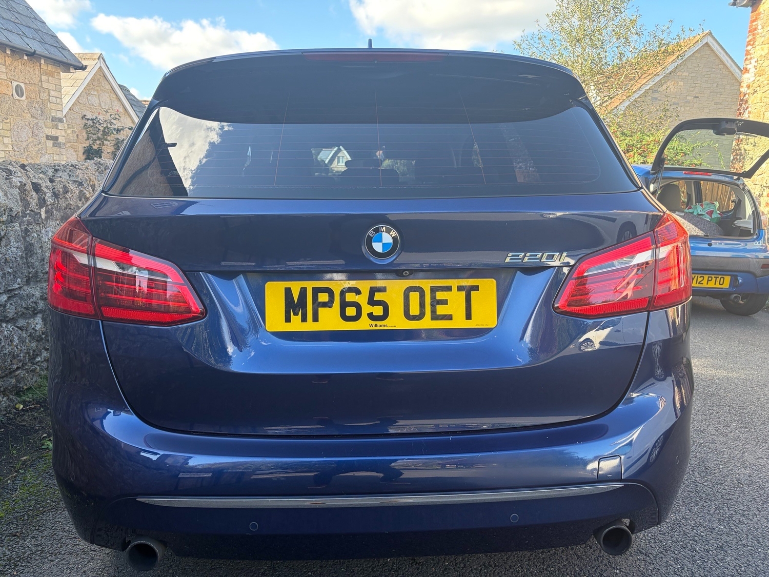 BMW 2 Series Active Tourer 2015 - Cars