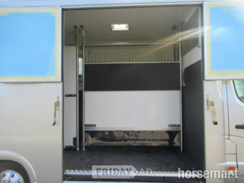 Select Pro Stallion Renault Horsebox - Trailers & Horseboxes in Newark-on-Trent