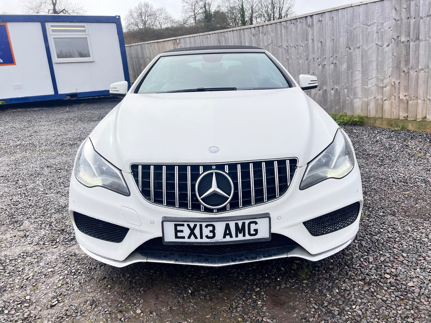 [ berth ]Mercedes-Benz E Class