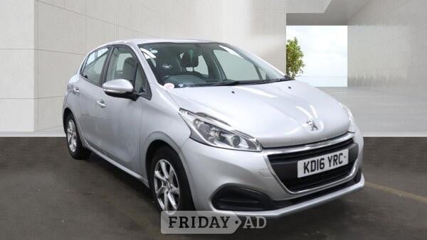 Peugeot 208 2016 in Staines