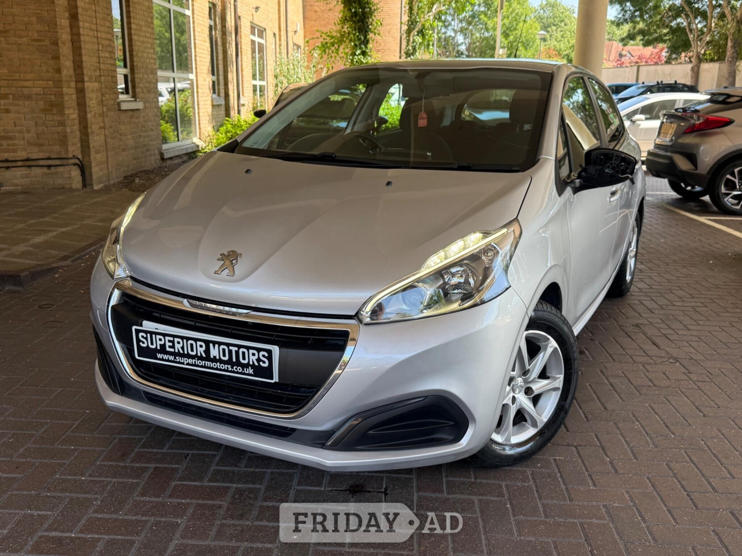 [ berth ]Peugeot 208