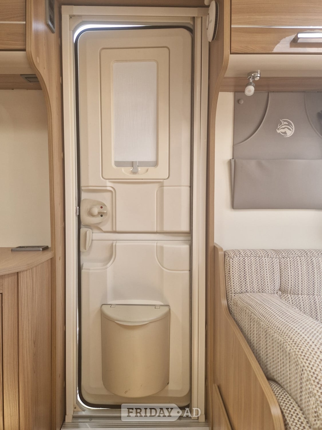 Bailey Unicorn Madrid 2015 - Motorhomes & Caravans in Highbridge