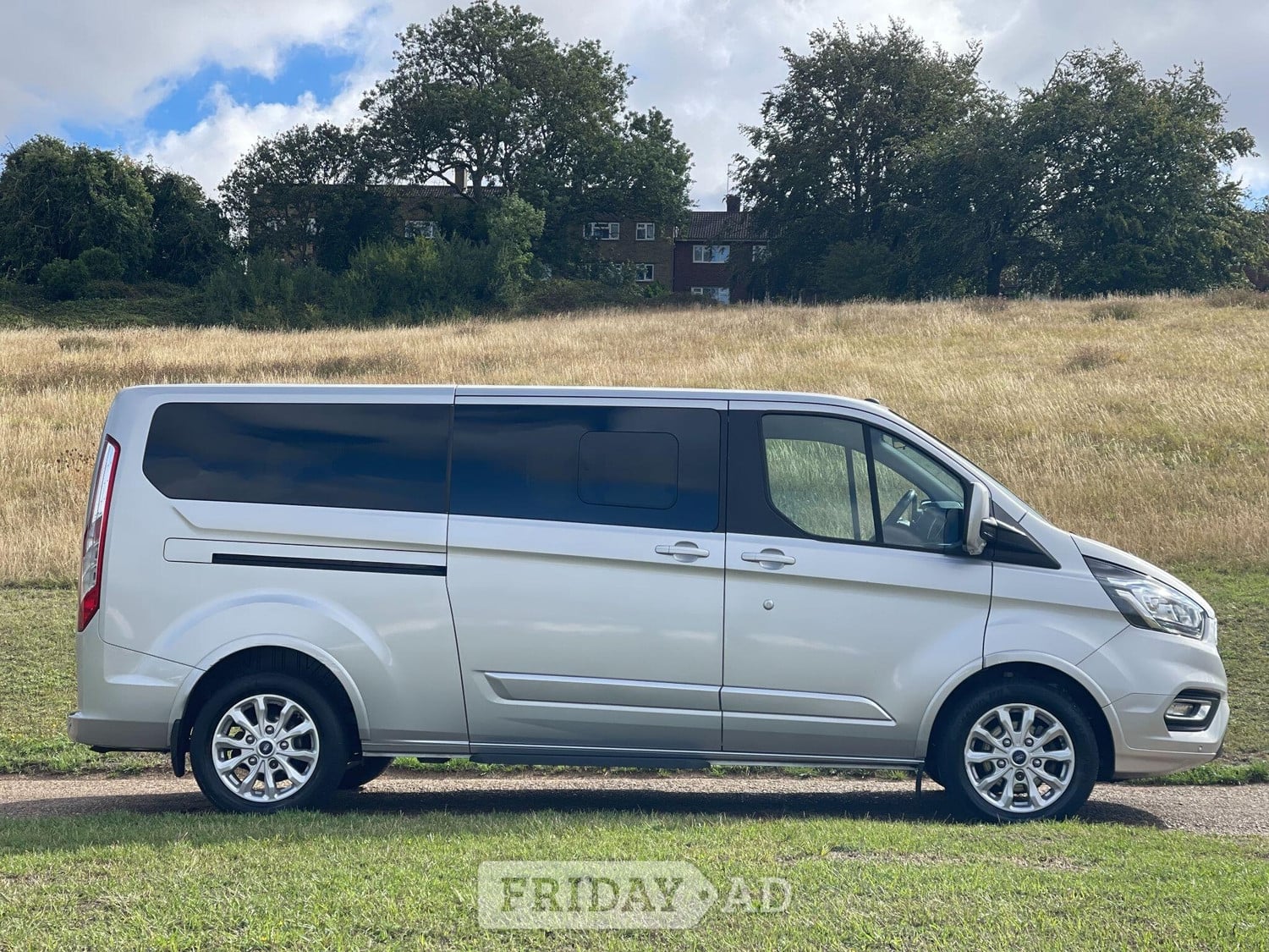 Ford Tourneo Custom 2018 - Vans & Commercial Vehicles in Hemel Hempstead