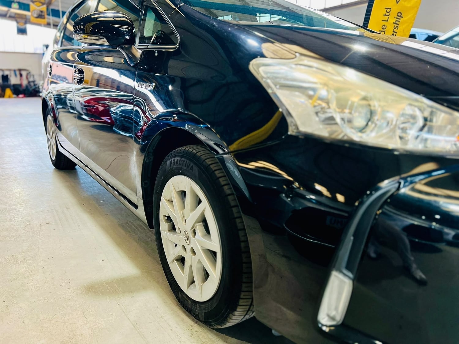 Toyota 7 Seat Prius Birmingham