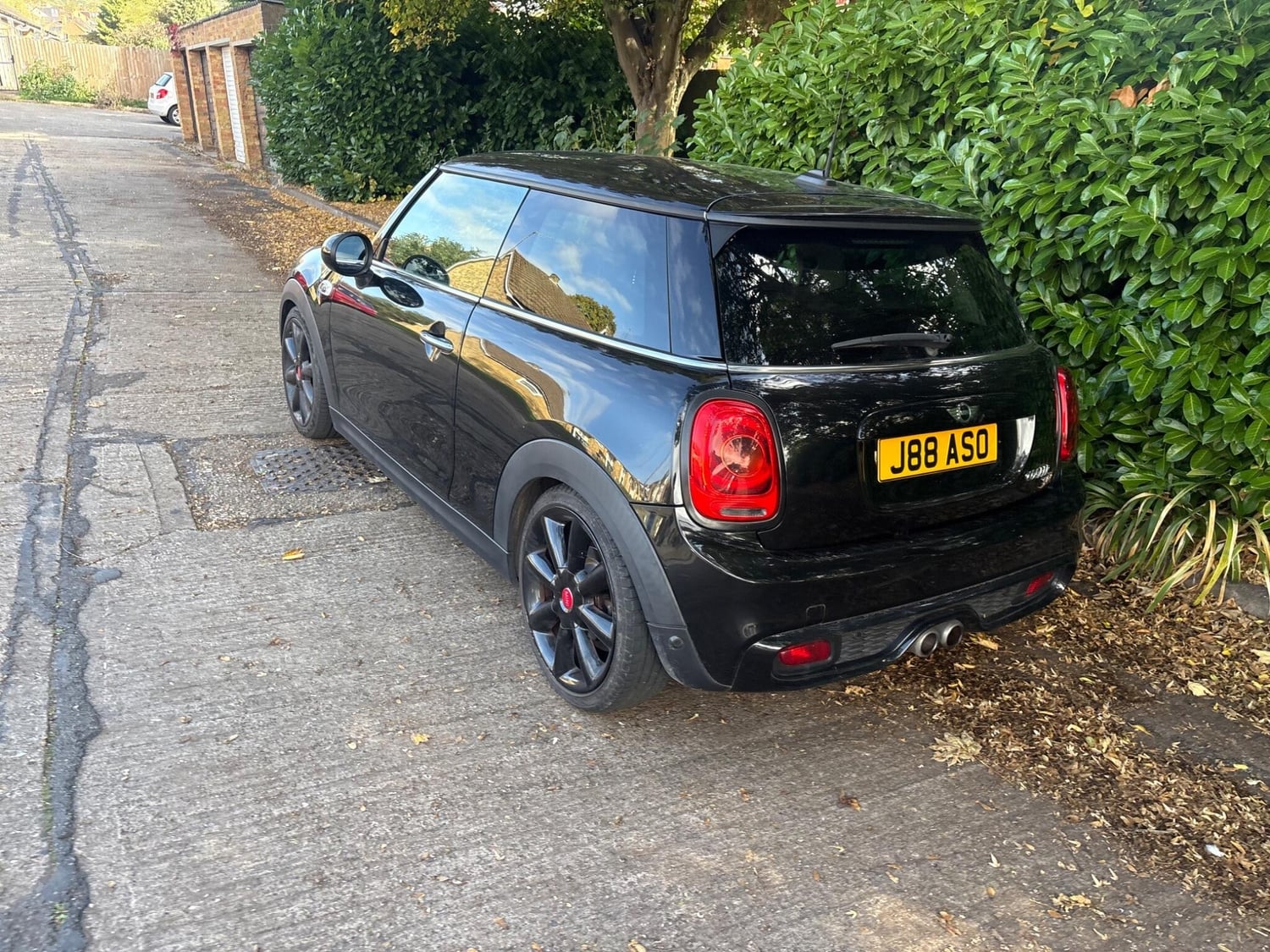 [ berth ]Mini Hatch