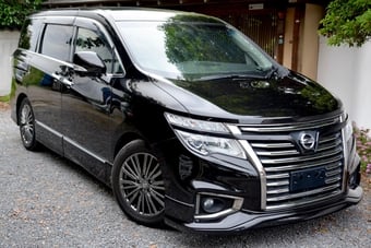 Nissan Elgrand 2015