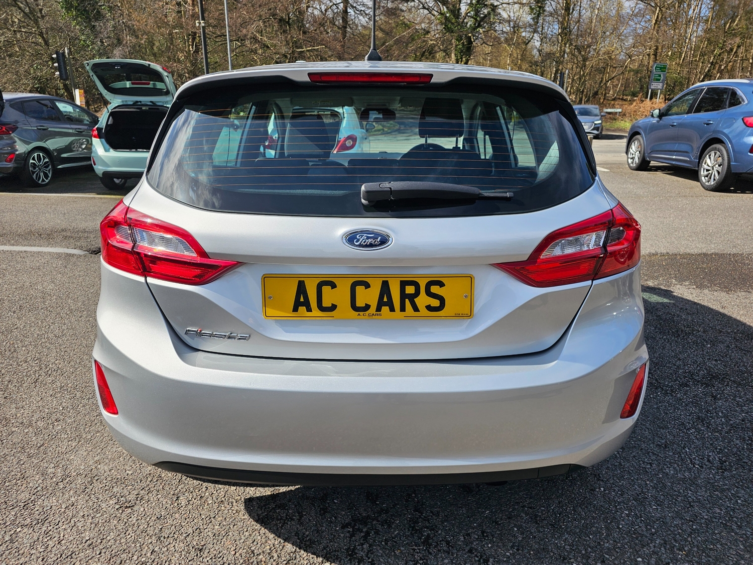 [ berth ]Ford Fiesta