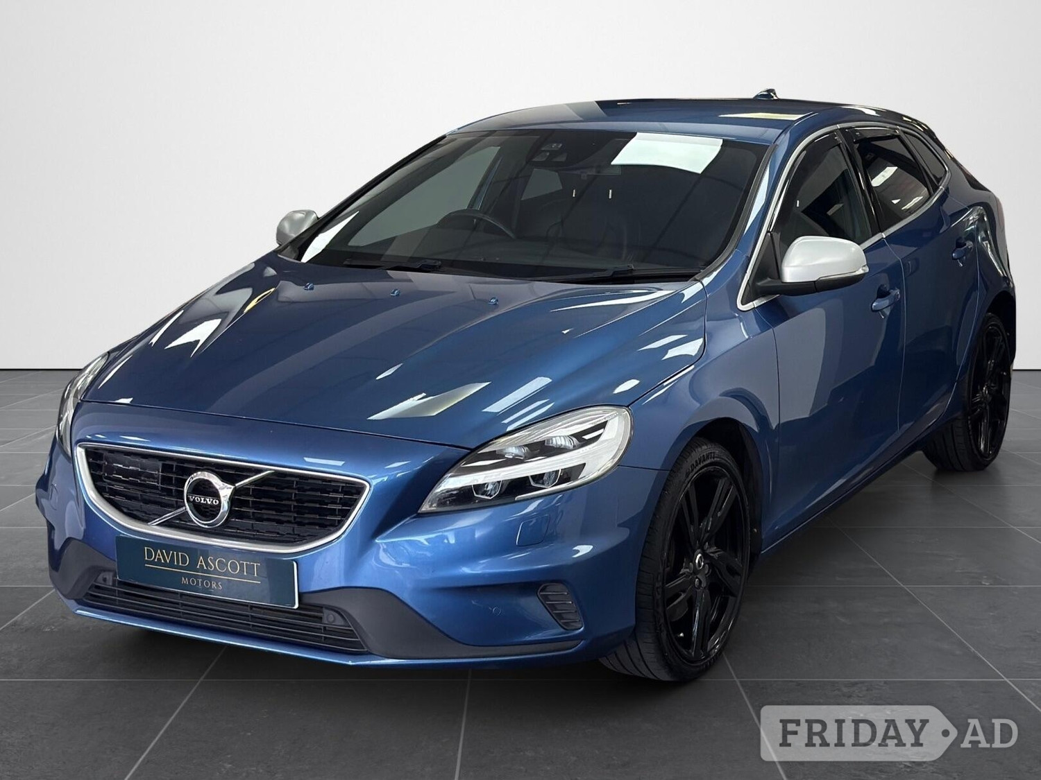 Volvo V40 2017 - Cars