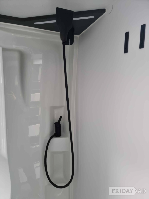 [3 berth ]Adria Twin Supreme 640 SGX