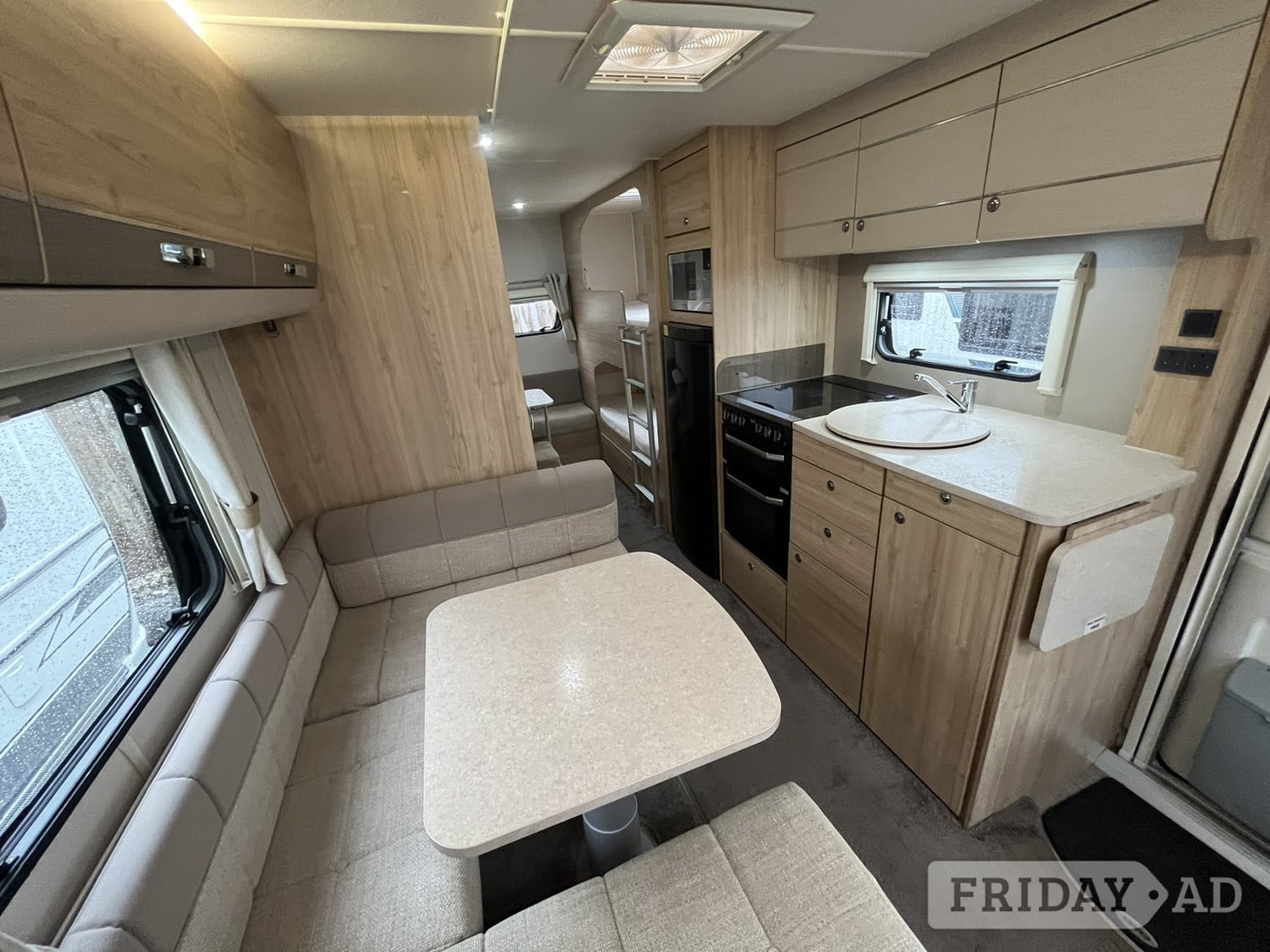 Elddis Supreme 866 2019 - Motorhomes & Caravans