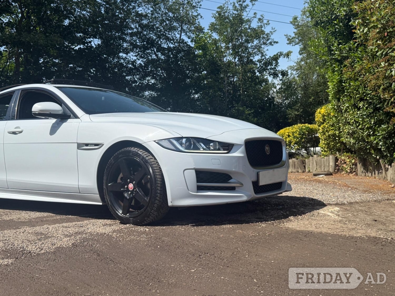 Jaguar XF 2015 - Cars