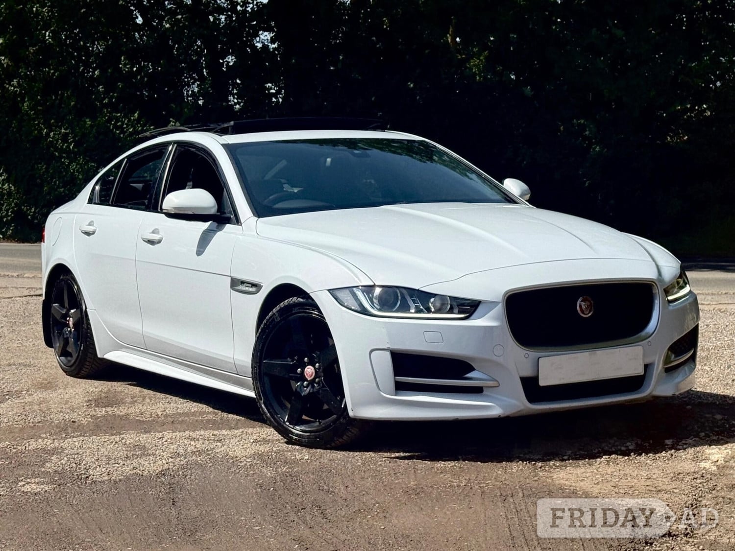 [ berth ]Jaguar XF