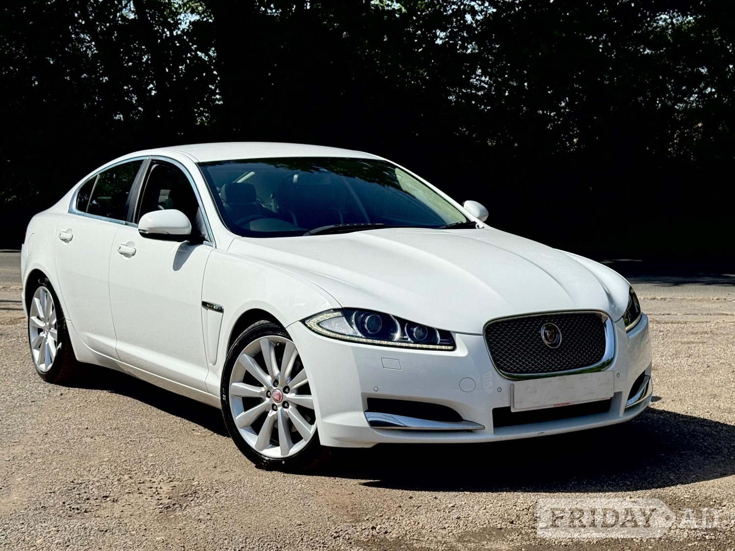 Jaguar XF 2015 in Enfield