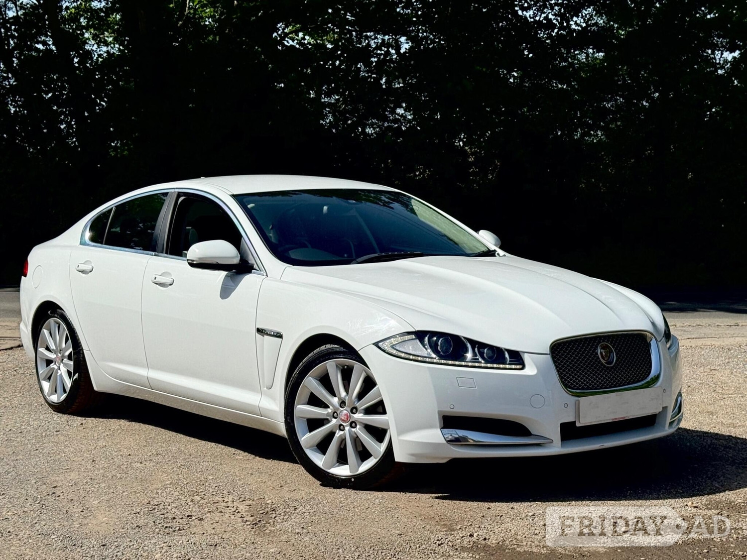 Jaguar XF 2015 - Cars