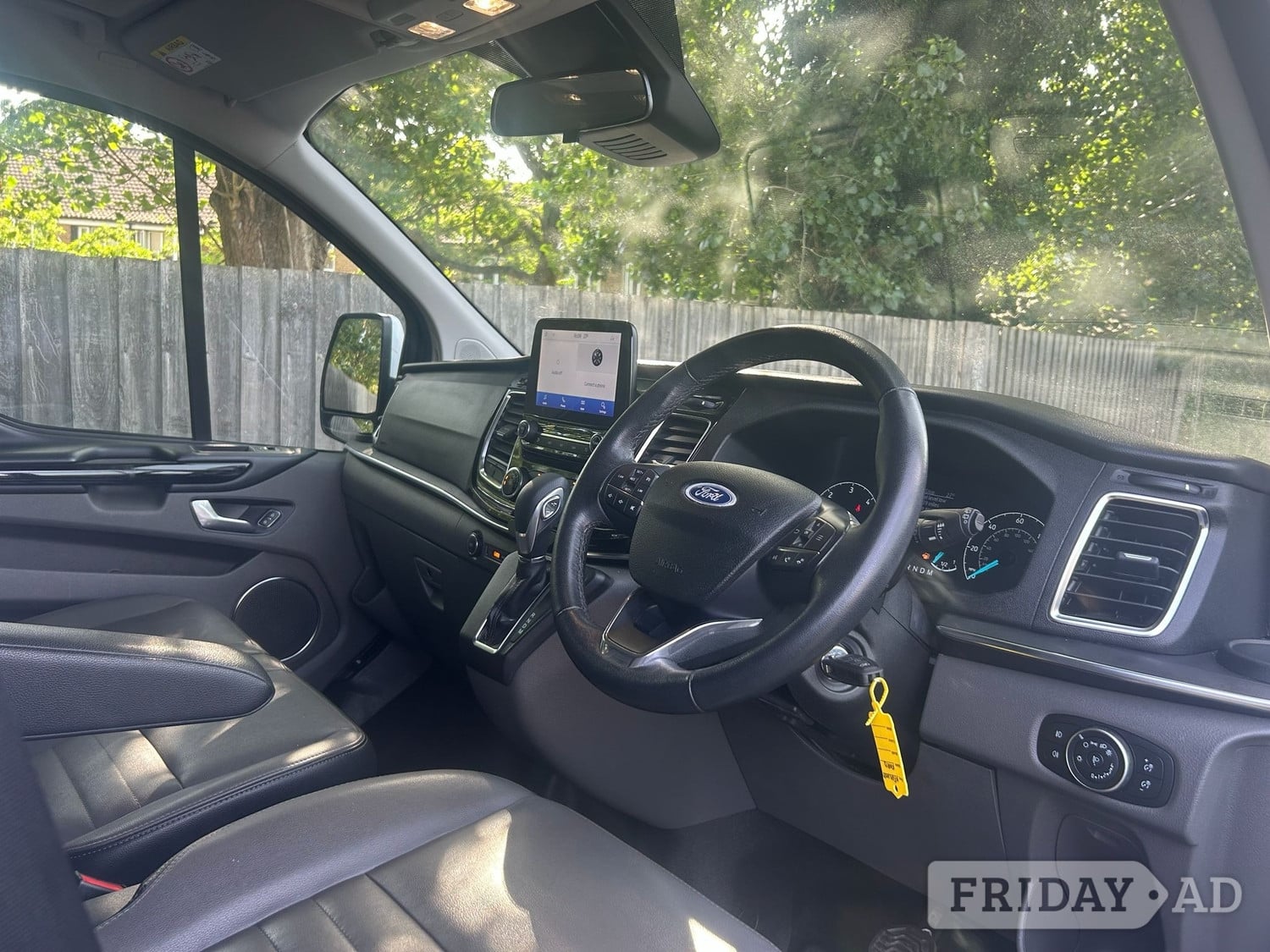 Ford Tourneo Custom 2020 - Cars in St. Albans