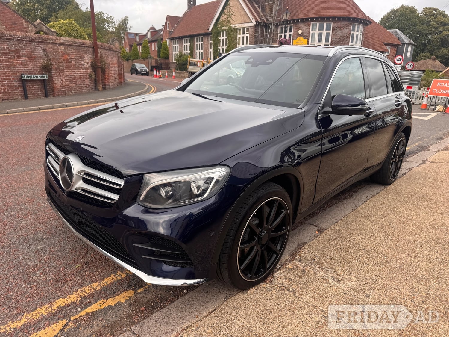 [ berth ]Mercedes-Benz GLC