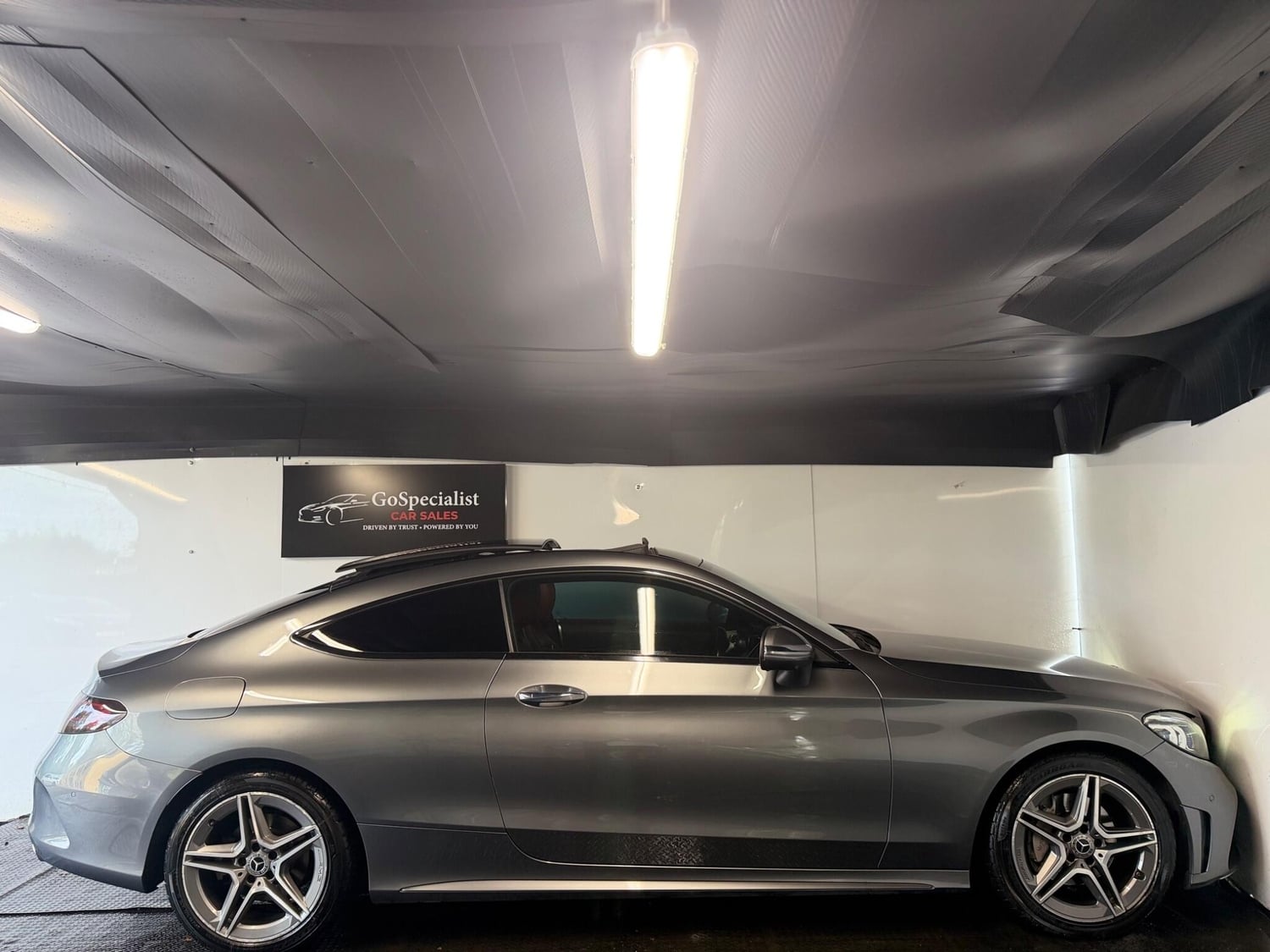 [ berth ]Mercedes-Benz C Class