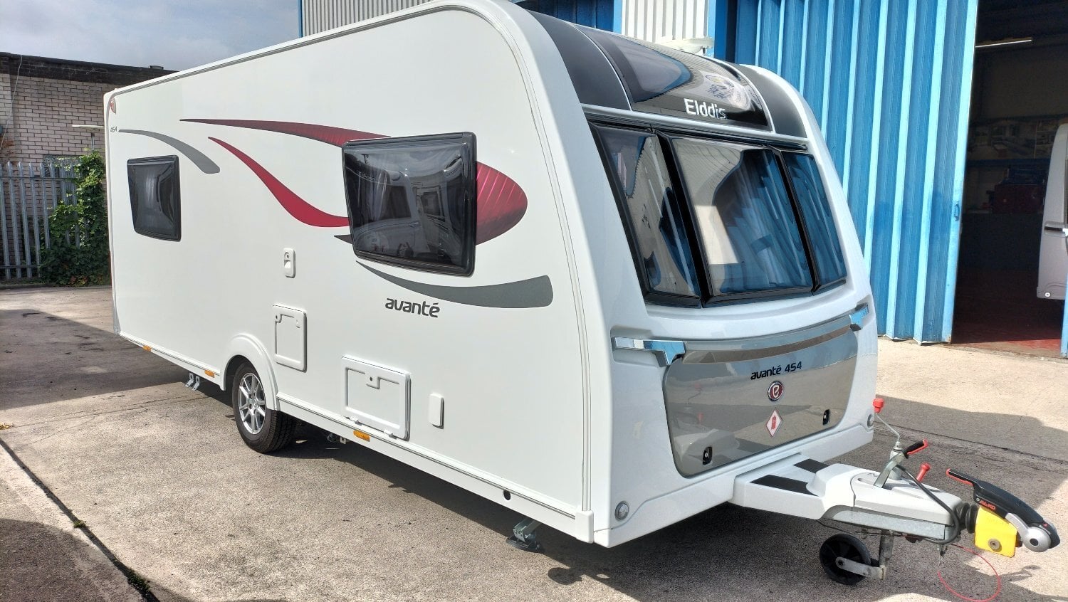 [ berth ]Elddis Avante