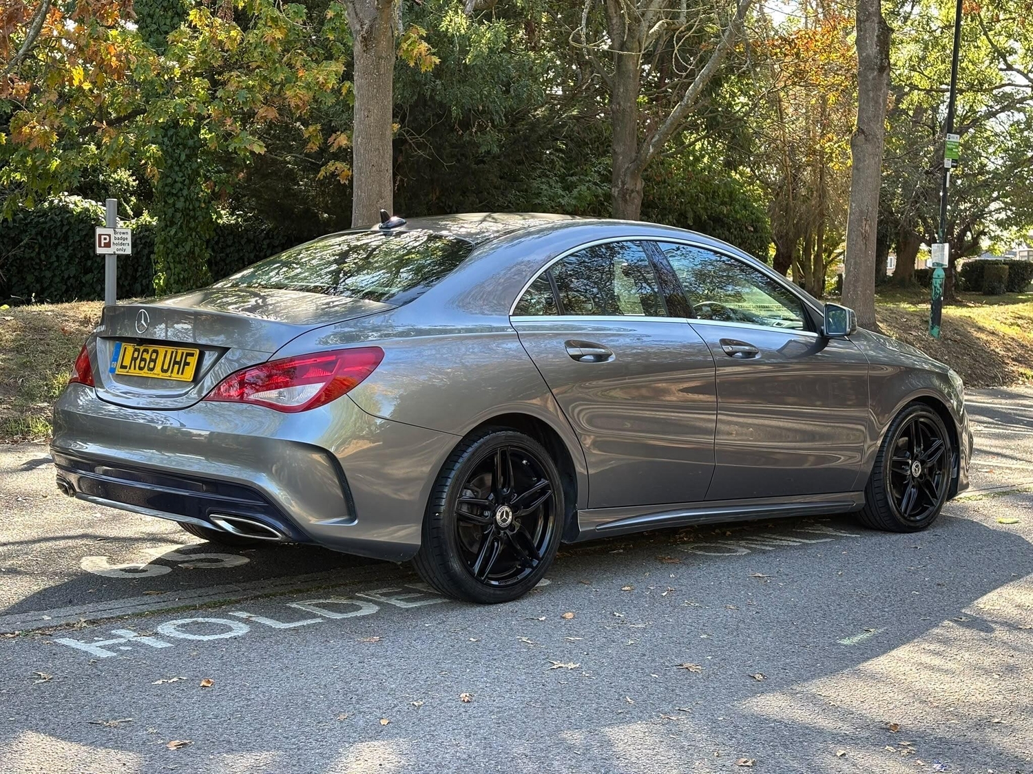 [ berth ]Mercedes-Benz CLA Class