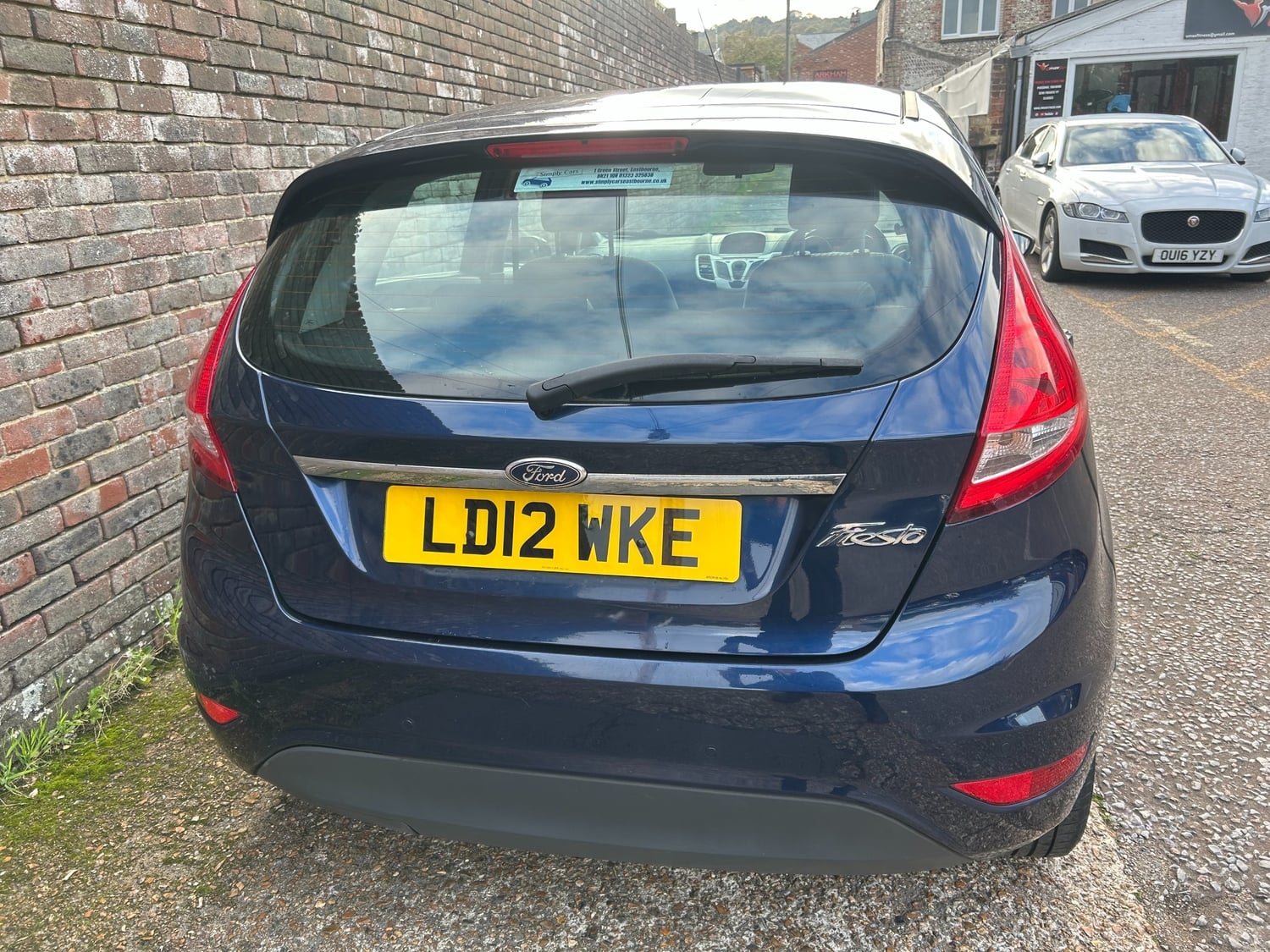 Ford Fiesta 2012 - Cars
