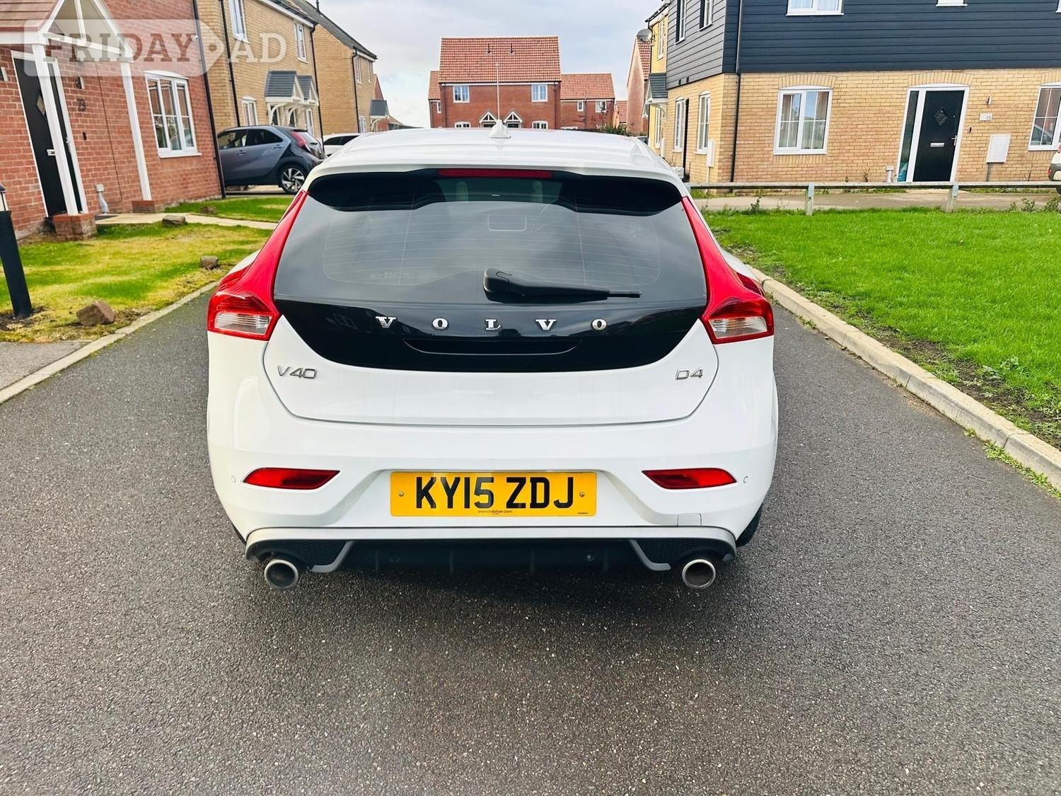 Volvo V40 2015 - Cars