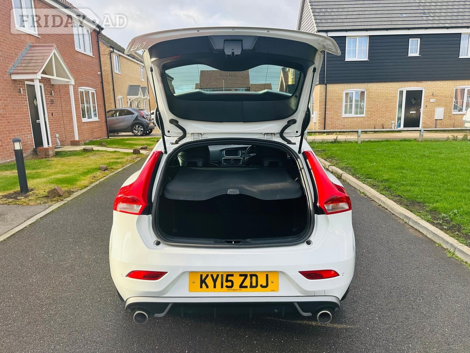 [ berth ]Volvo V40