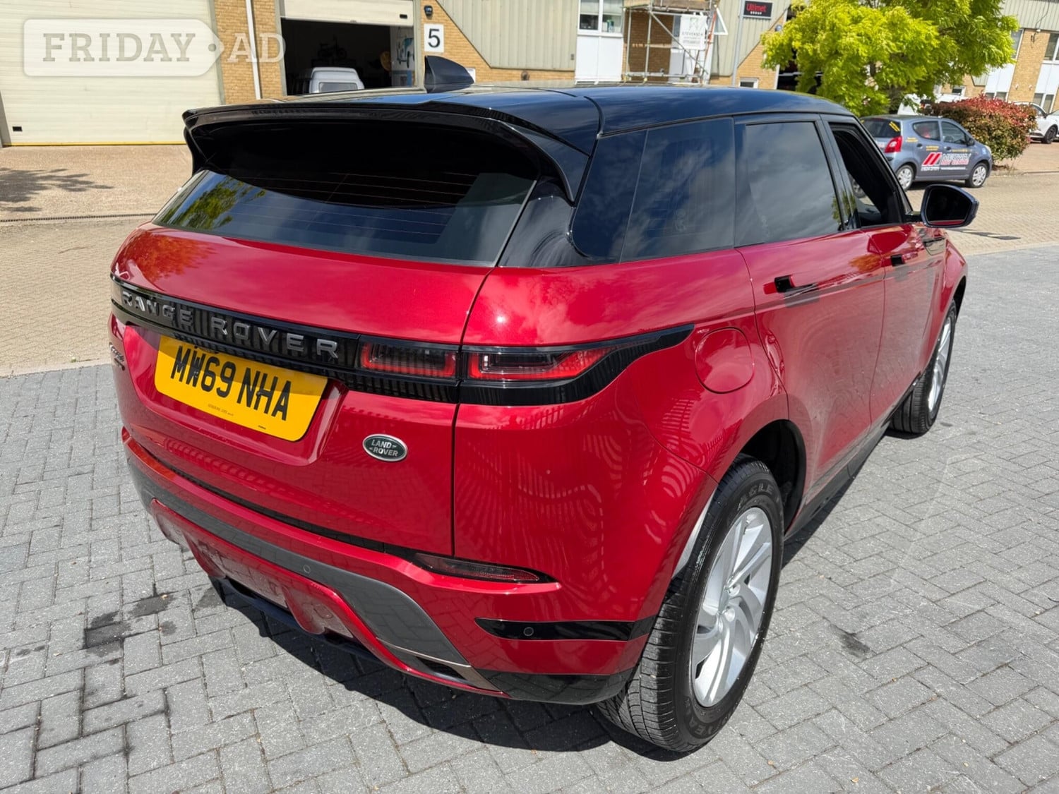 Land Rover Range Rover Evoque 2019 - Cars in Gillingham