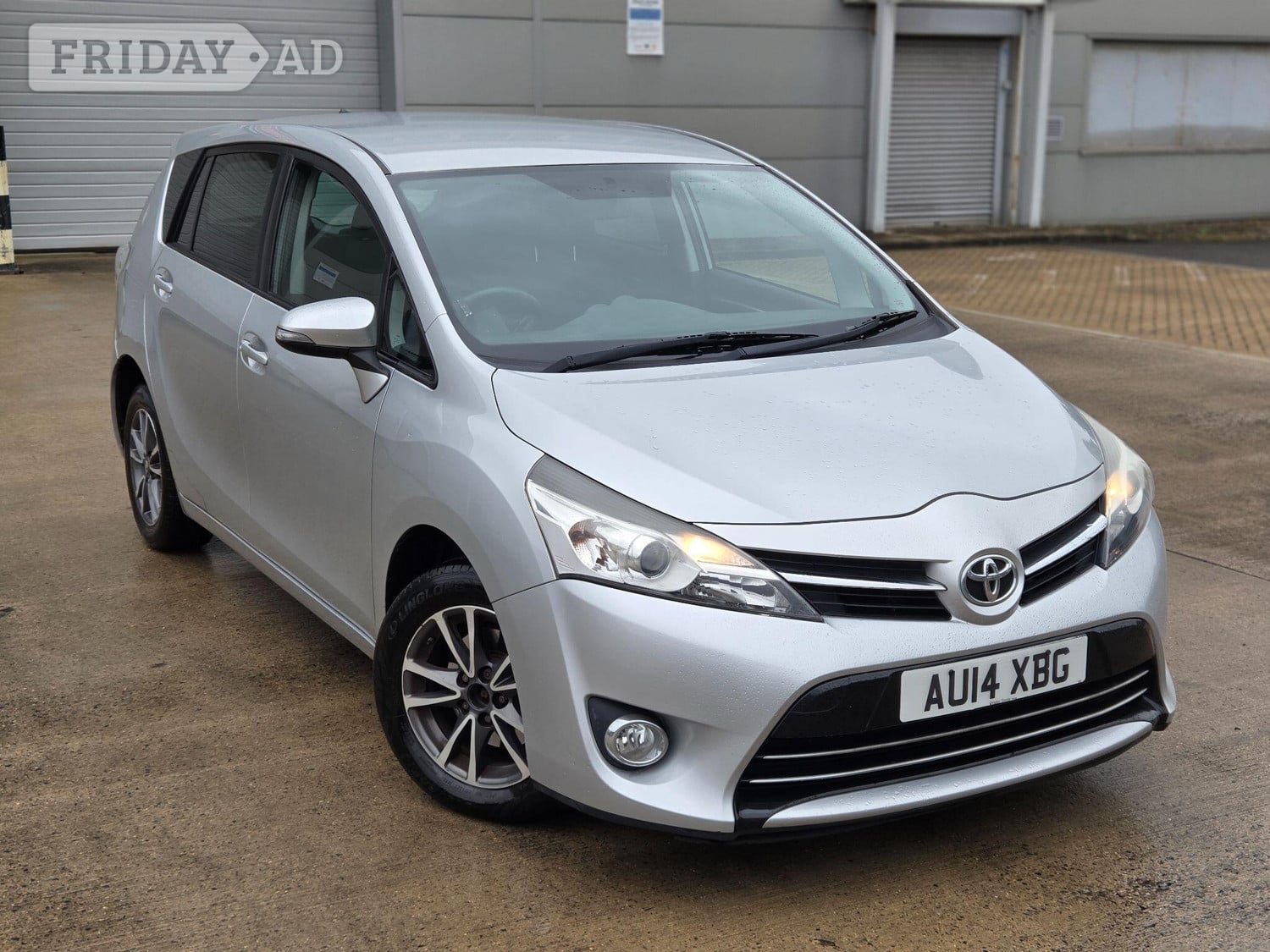 Toyota Verso 2014 - Cars
