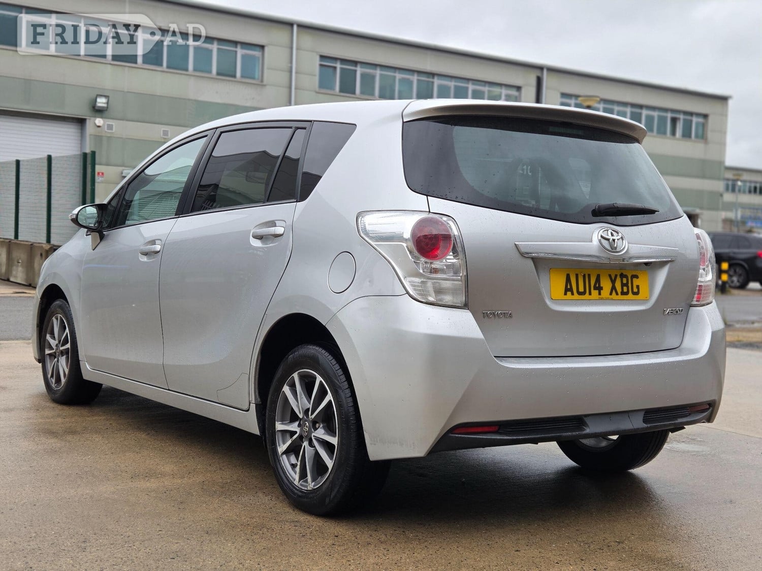 [ berth ]Toyota Verso