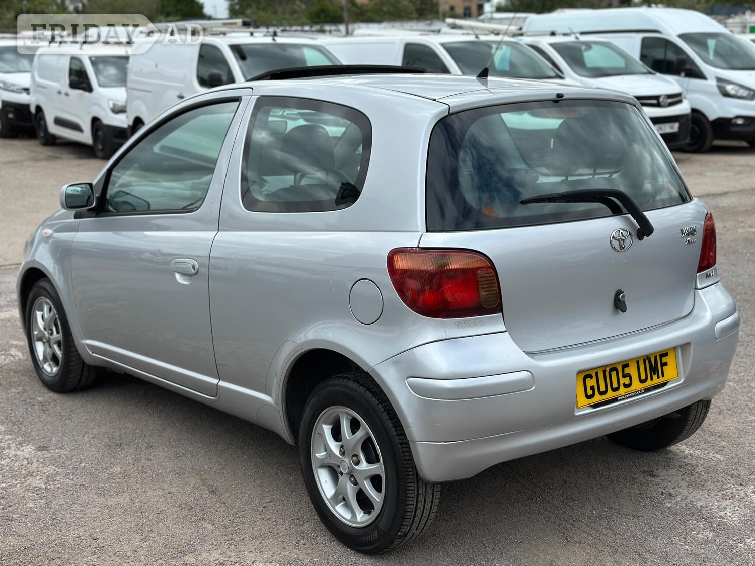 Toyota Yaris 2005 - Cars
