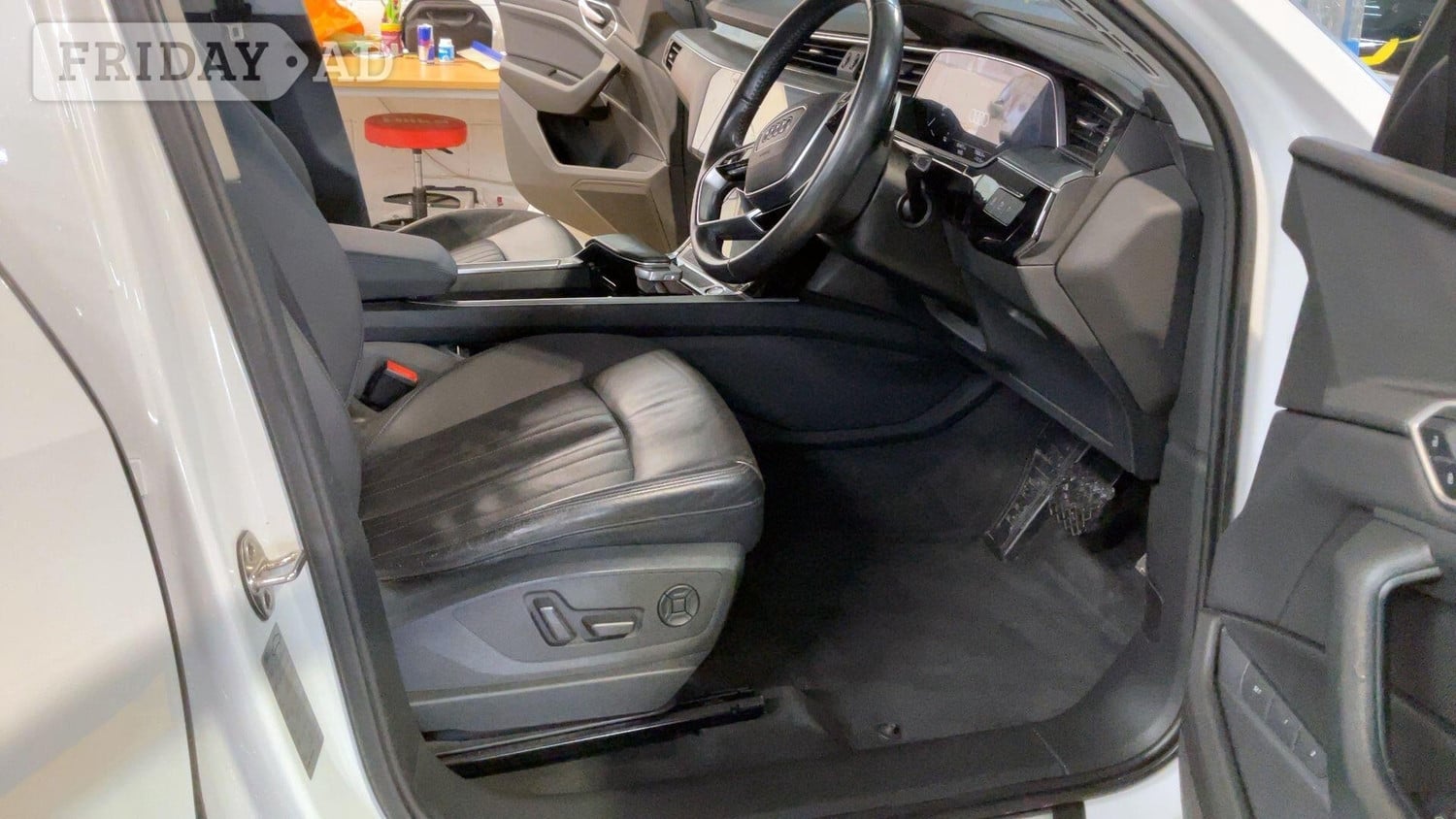 Audi e-tron Bolton