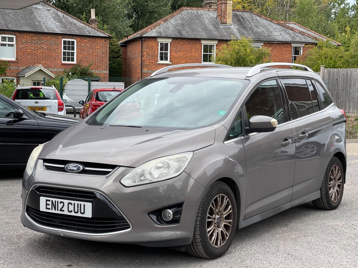 [ berth ]Ford Grand C-MAX