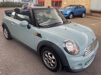 Mini Convertible 2012