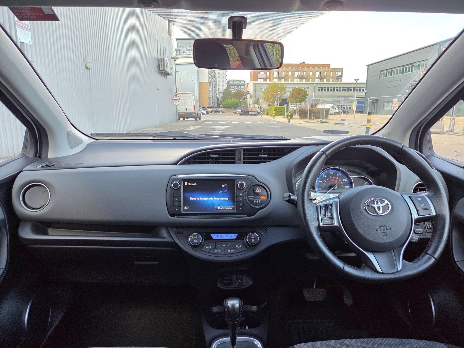 Toyota Yaris 2016 - Cars in Slough