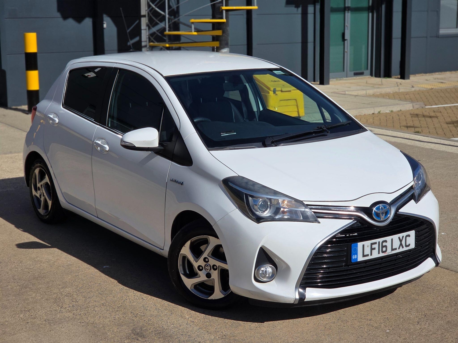 Toyota Yaris 2016 - Cars