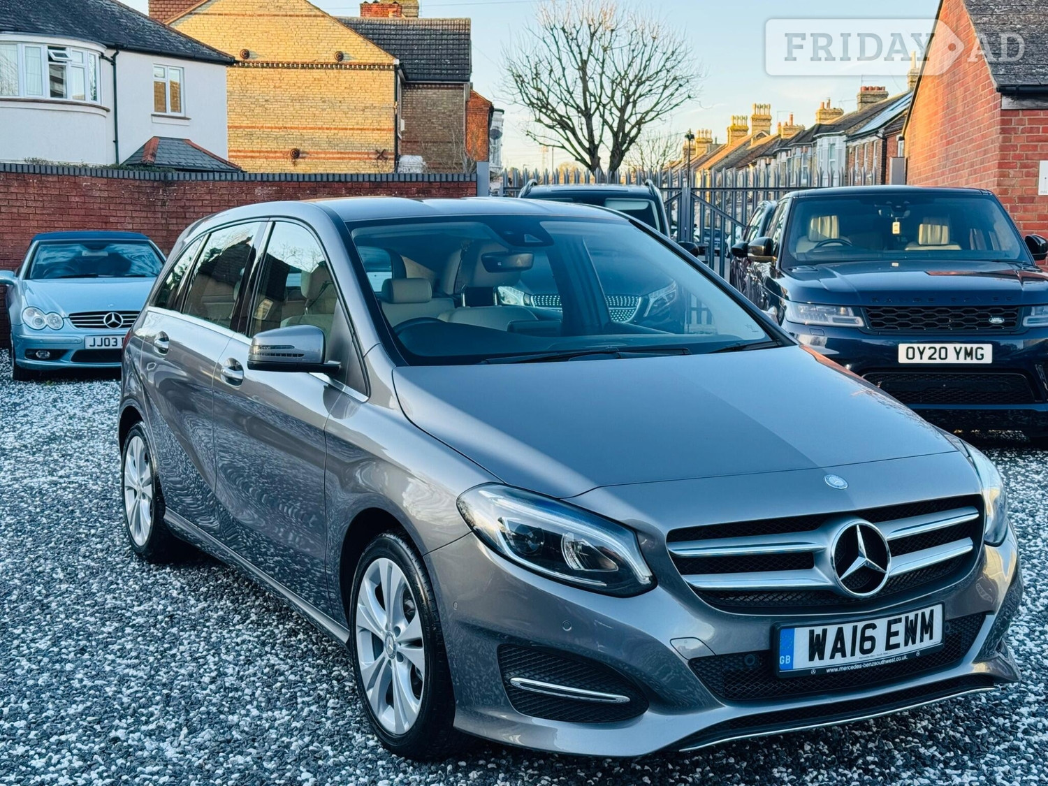 [ berth ]Mercedes-Benz B Class