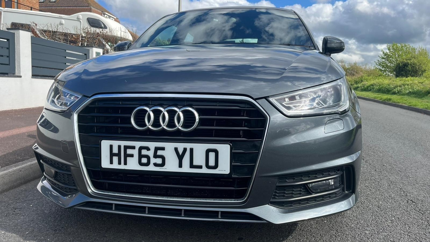 [ berth ]Audi A1