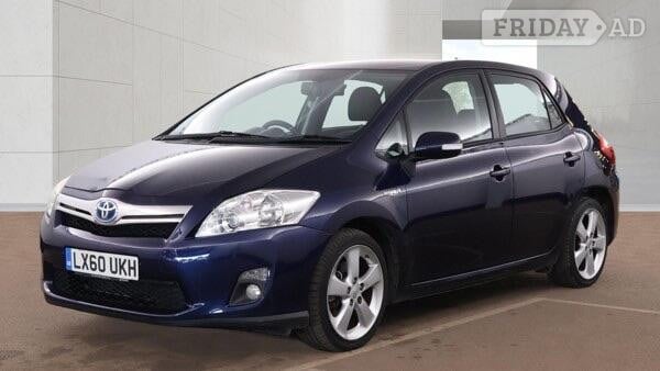 Toyota Auris Staines