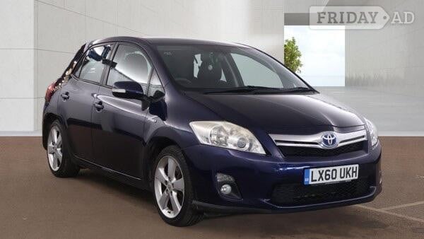 Toyota Auris 2010 in Staines