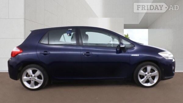 Toyota Auris 2010 - Cars