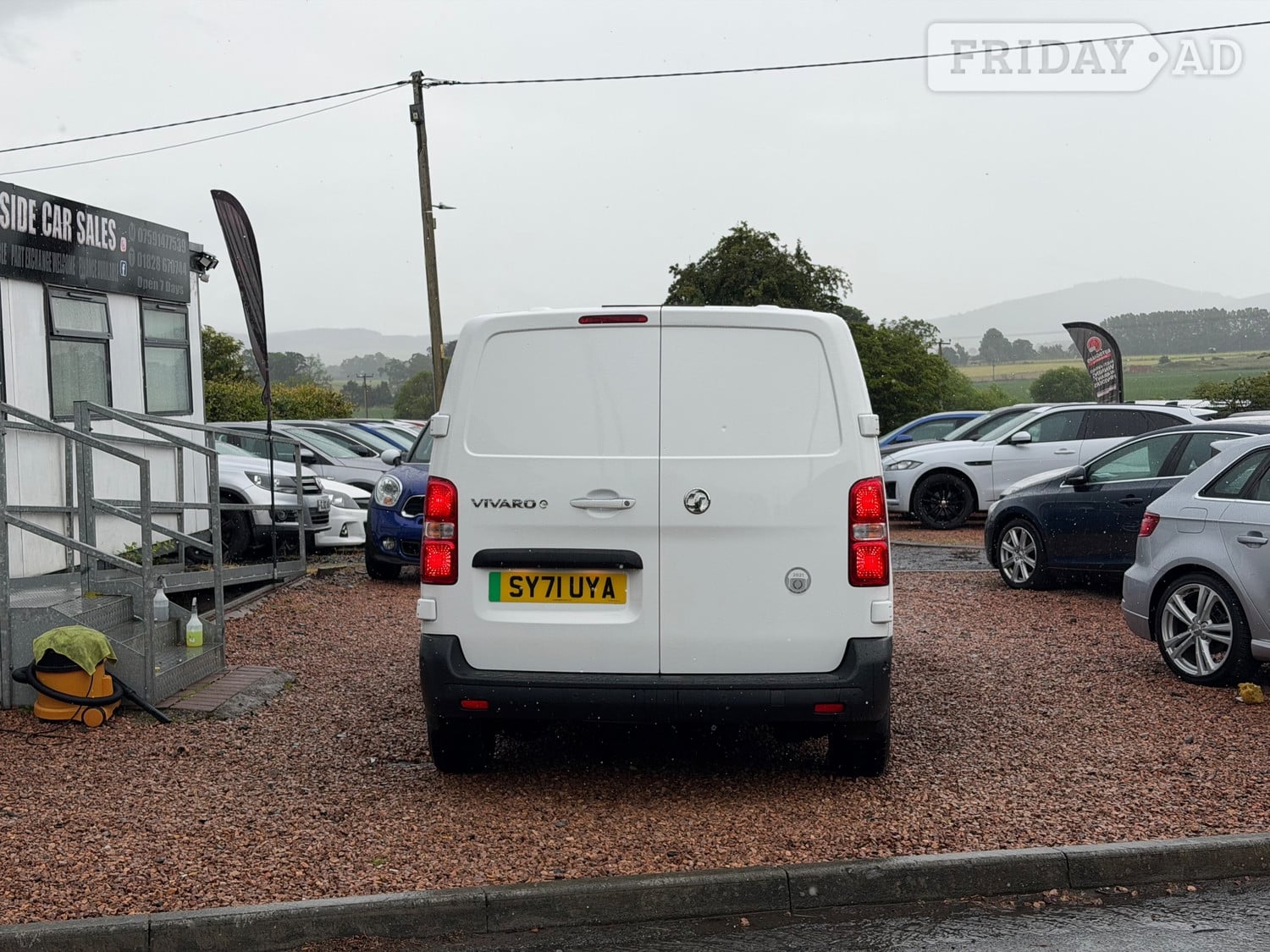 [ berth ]Vauxhall Vivaro