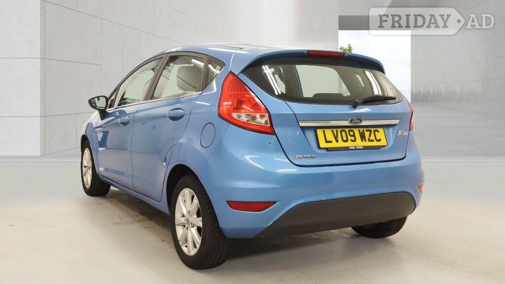 [ berth ]Ford Fiesta