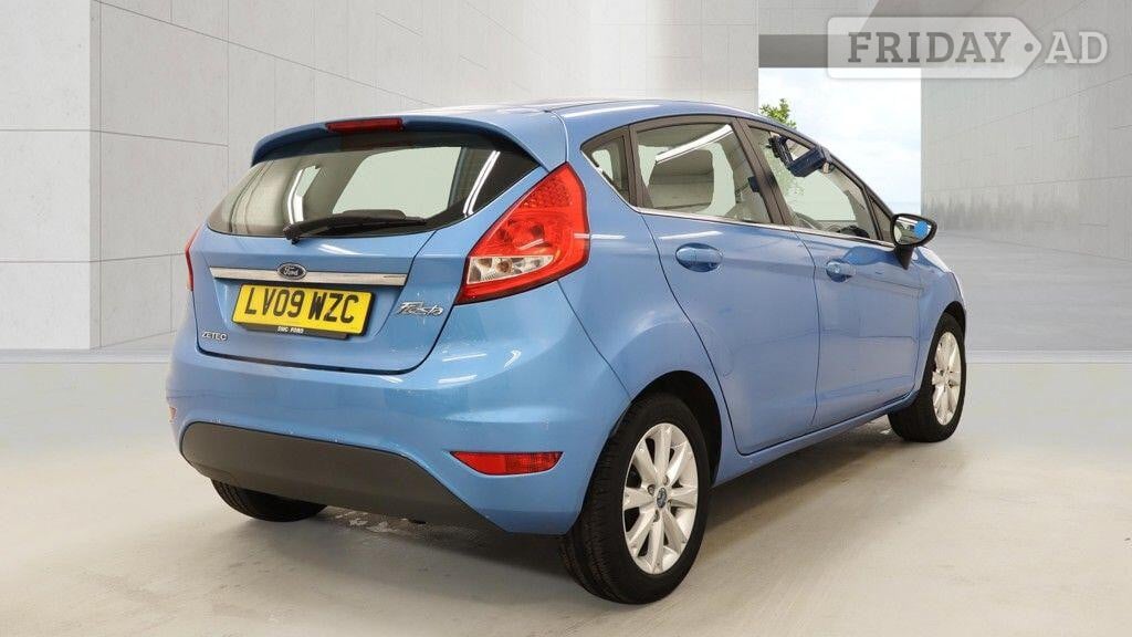 Ford Fiesta 2009 - Cars in Windsor