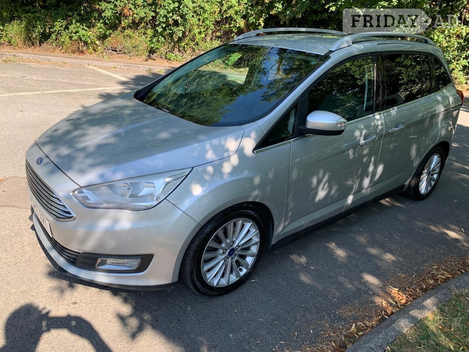 [ berth ]Ford Grand C-MAX