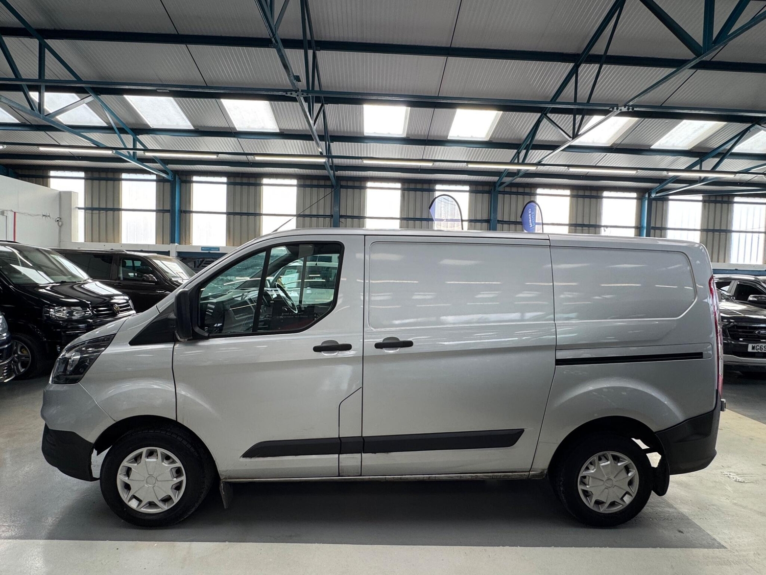 Ford Transit Custom 2019 - Vans & Commercial Vehicles