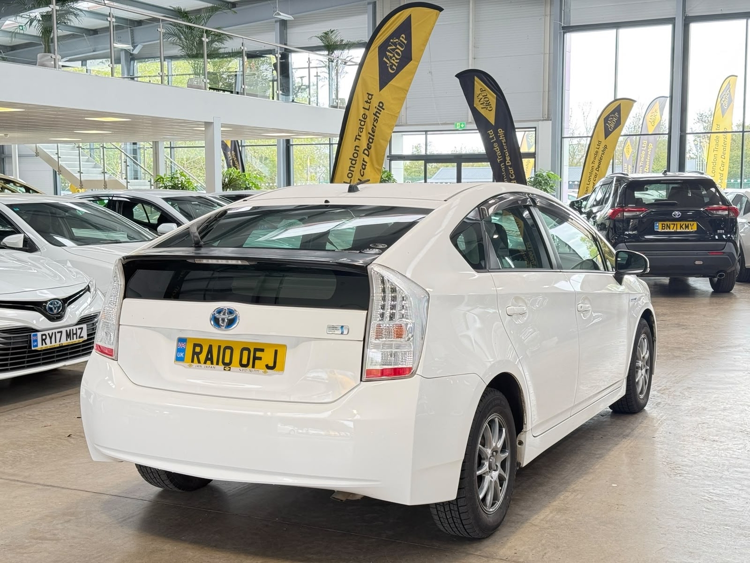 [ berth ]Toyota Prius