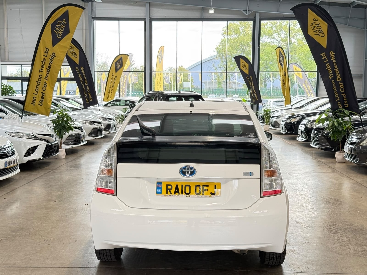 Toyota Prius 2010 - Cars in Reading